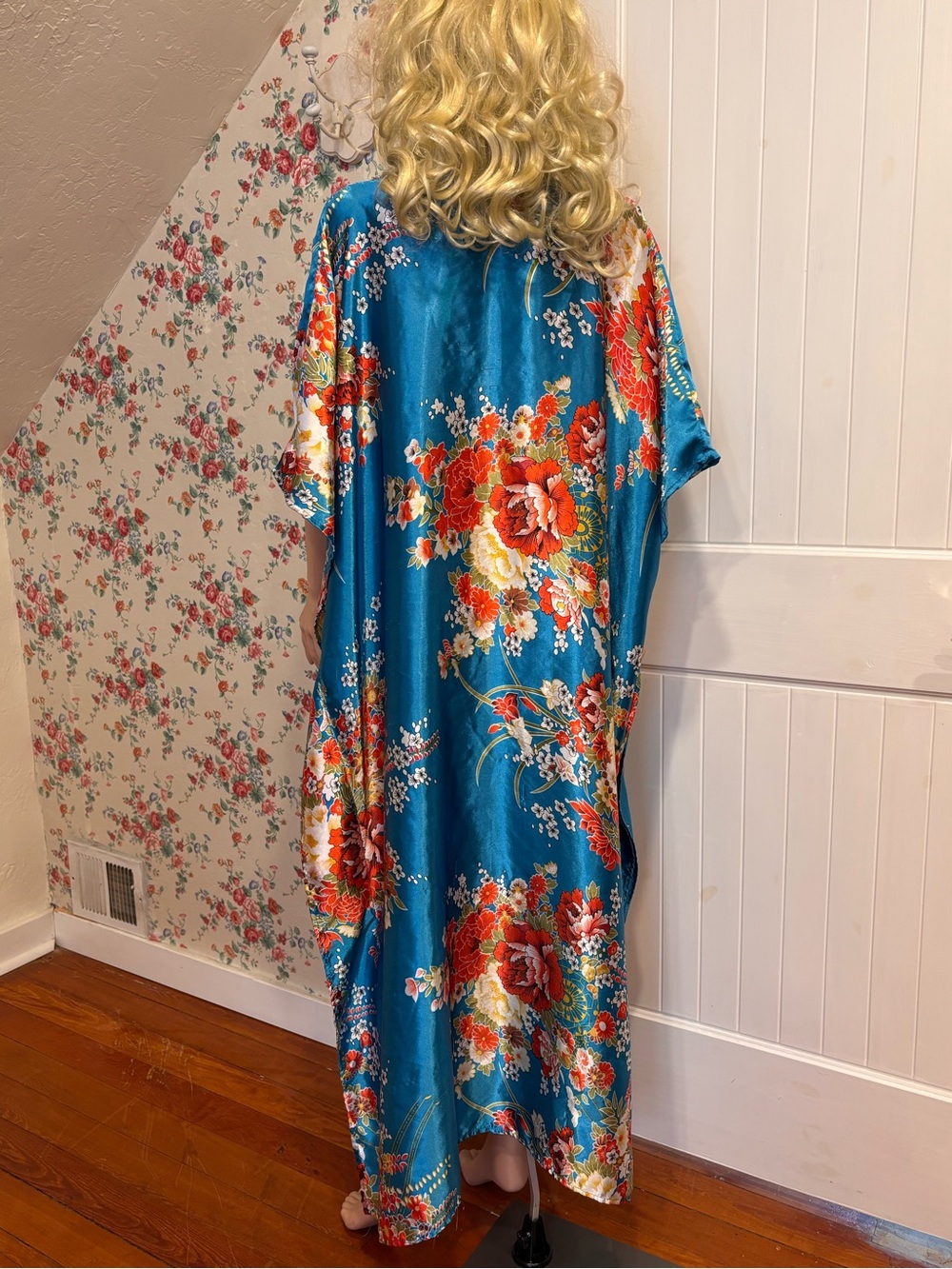 Mrs Roper Costume Turquoise Floral Rhinestone Caftan OS - Picture 5 of 6